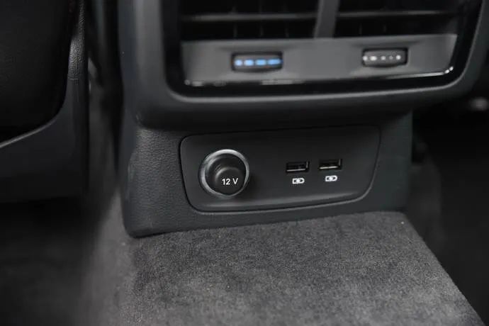 实拍2718万的低配奥迪q3究竟值不值得买