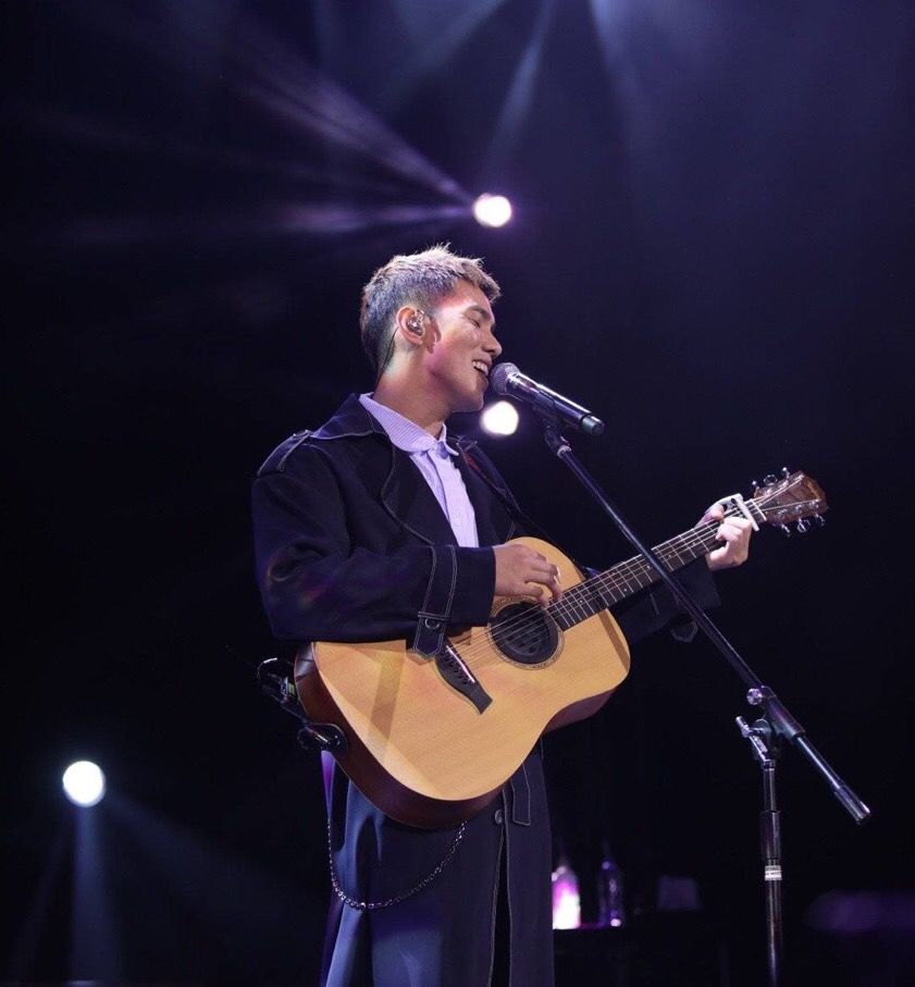 送给正在努力拼搏的你们一双手林奕匡阿细尤克里里弹唱演示教学吉他谱