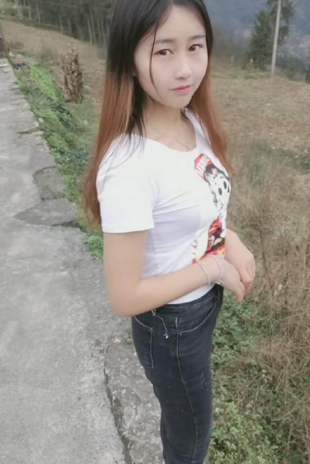 农村啥都好就是闲话多女大学生失业在家被村里人指指点点