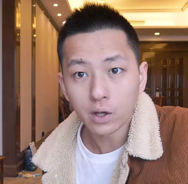 敬汉卿体验伊比利亚火腿据说八小片就卖四百有金华火腿好吃吗