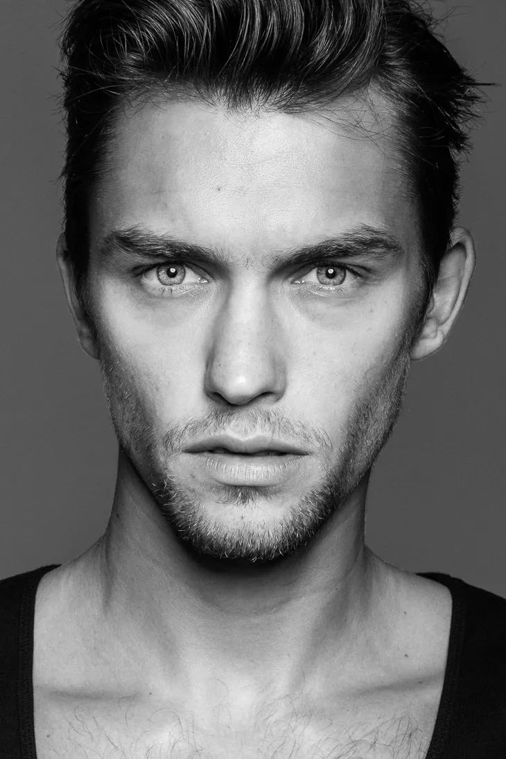 他长得好像裘德洛!_lucas