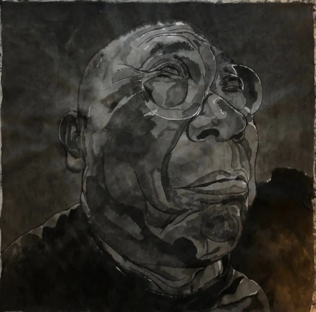 方力钧老师1989年毕业于中央美术学院版画系,后成为职业画家.