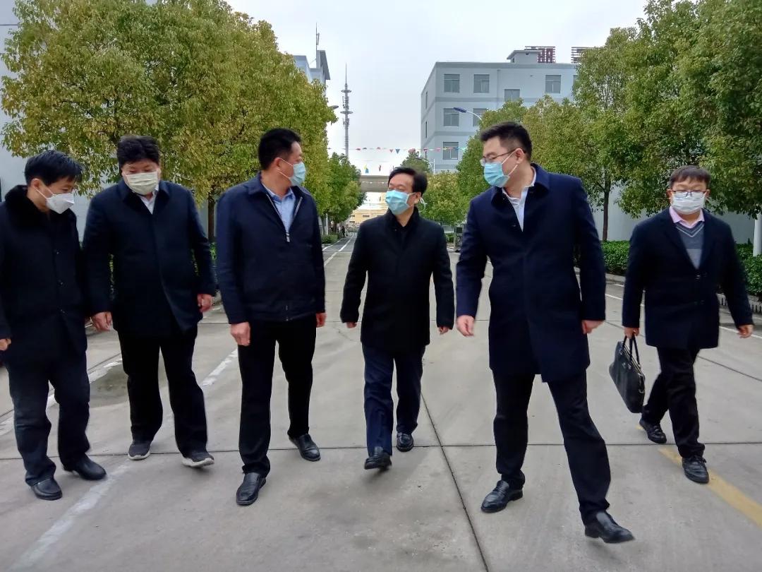 市人大常委会主任张亚曦深入大公镇部分村企业调研复工复产和疫情防控