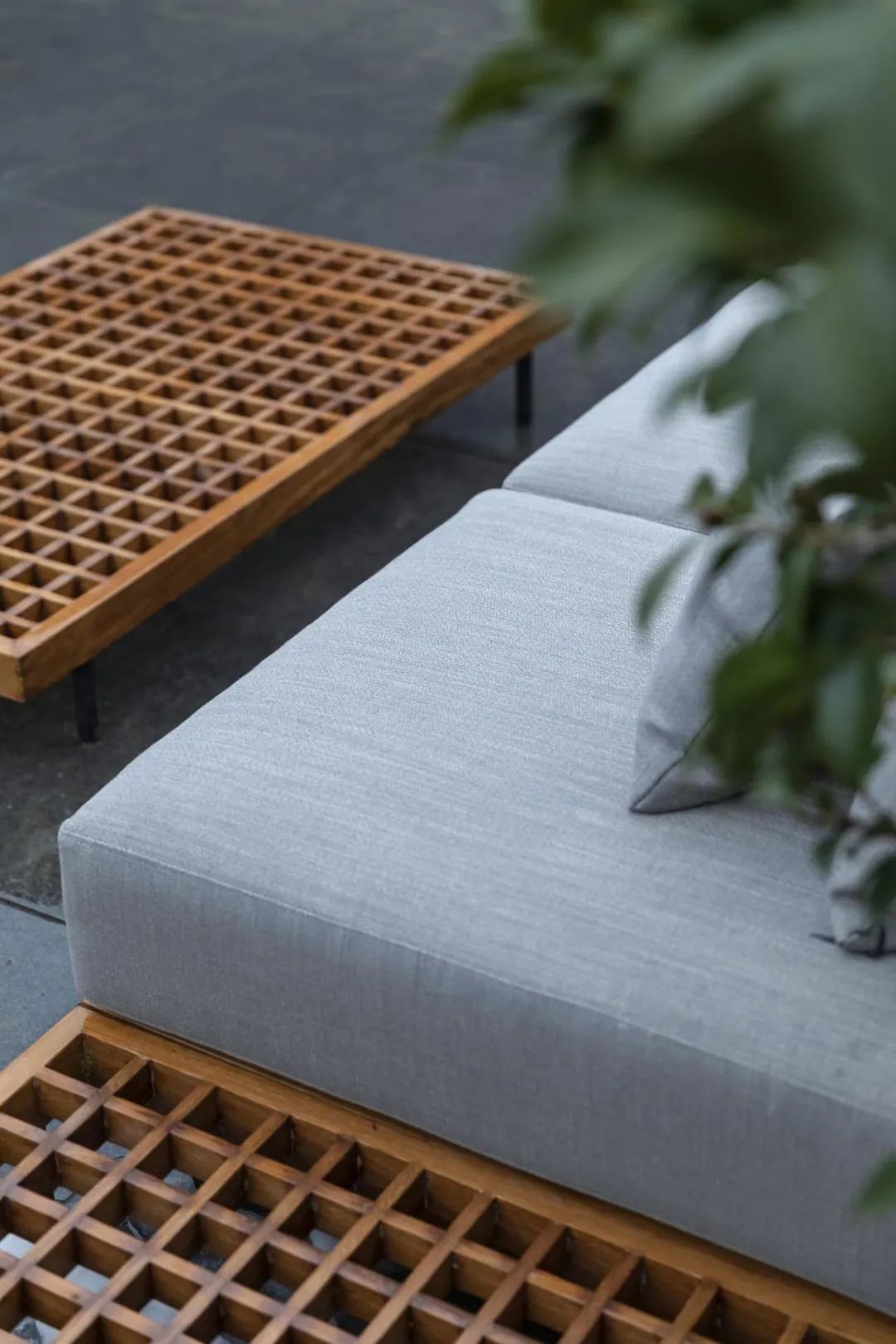 第一幕:砖笼静水,遥望风光