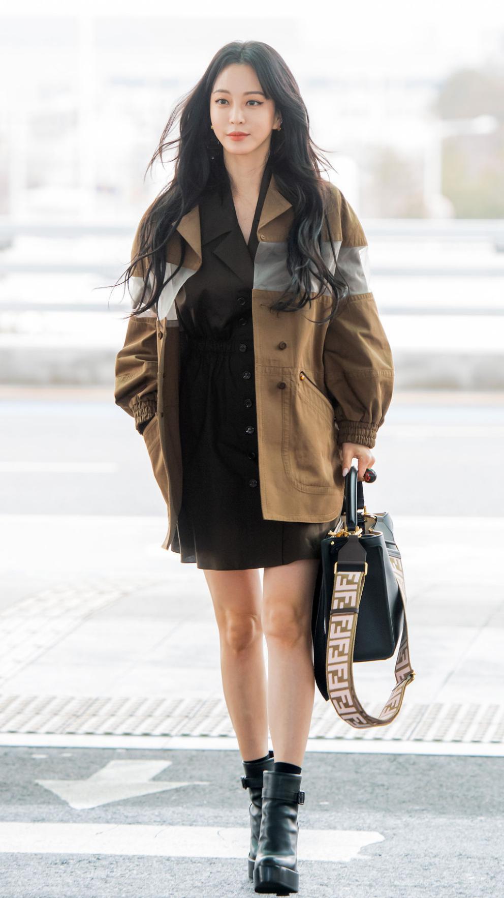 38岁韩艺瑟太惊艳,穿"麻袋裙"也能美成花仙子,说姐姐28我都信