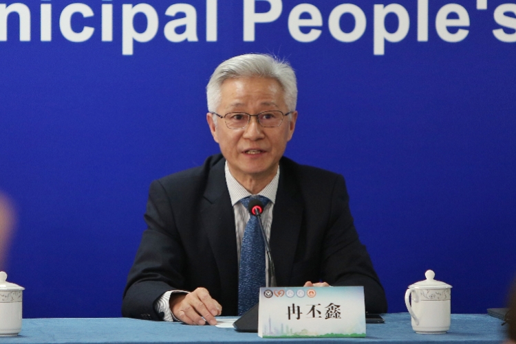 广州医科大学党委书记冉丕鑫成立特种兵队伍抗击新冠肺炎