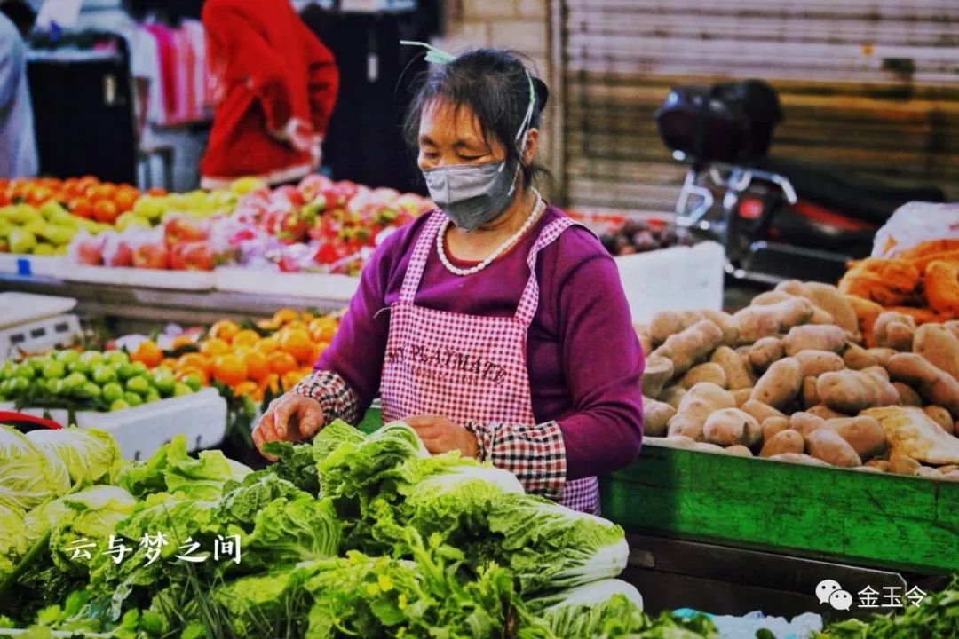 疫情下的烟火气----"菜街子"_生活