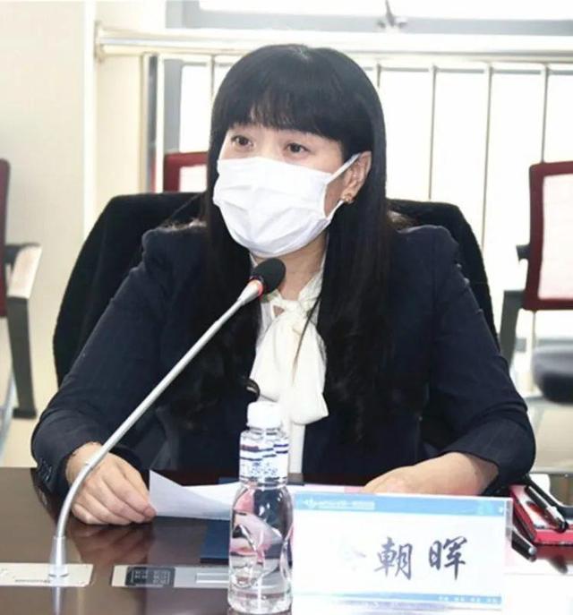 徐朝晖董事长讲话一附院党委书记马辛格,二附院院长李宗芳分别介绍了