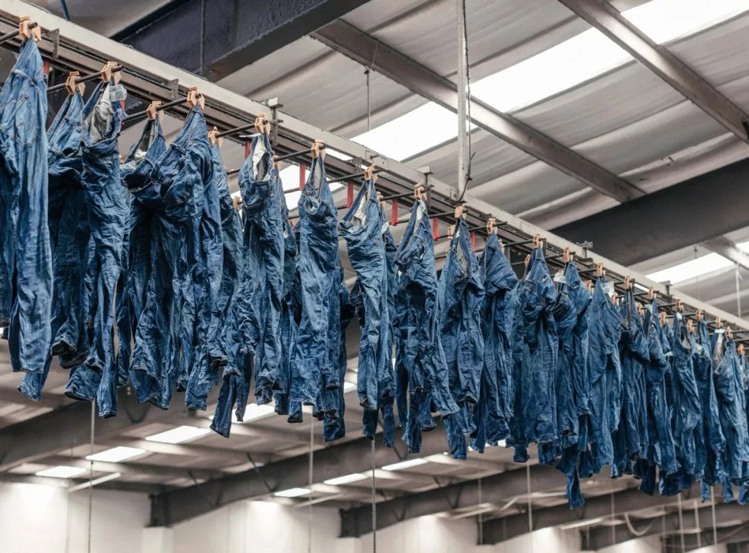 世界上最干净的牛仔服装工厂竟然不是中国的越南人笑了