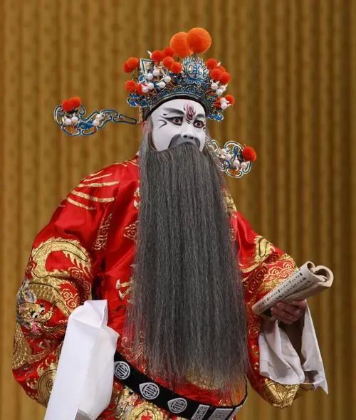 严嵩 @ 打严嵩至少努力去超越屠岸贾老师的神韵吧……屠岸贾那些大罪