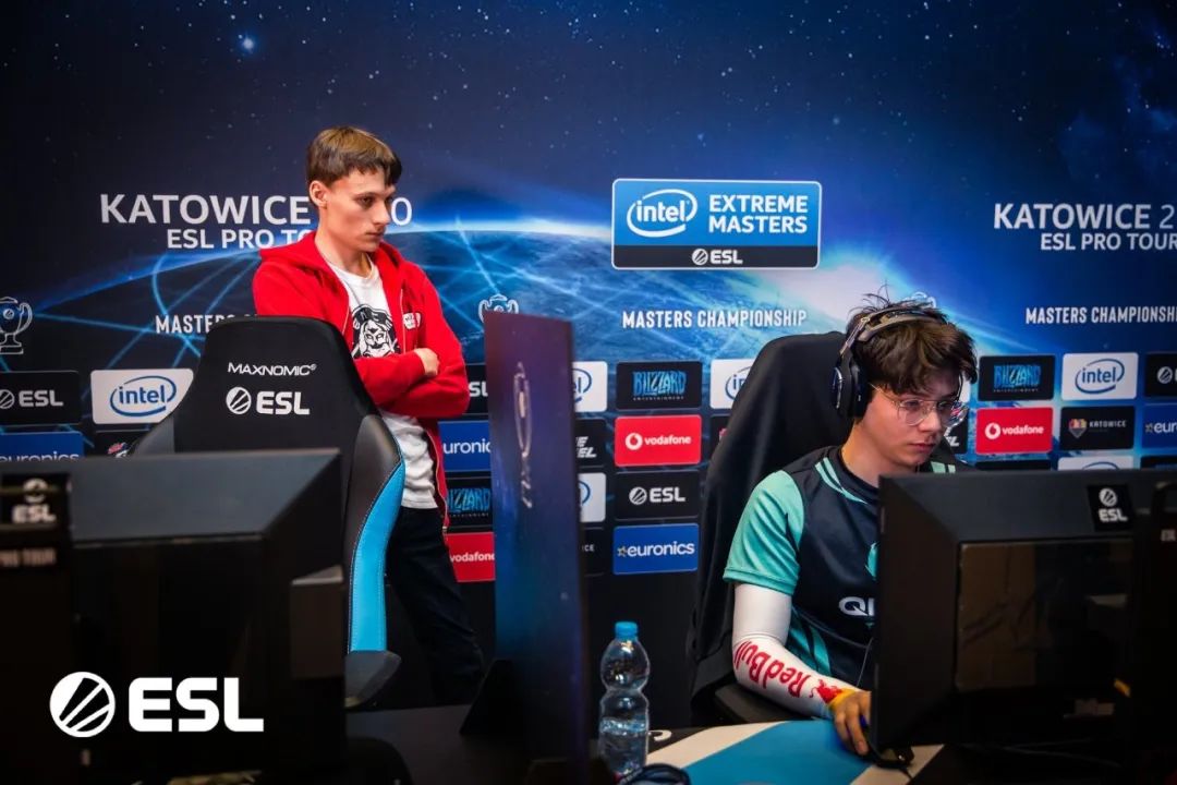 parting:pvz wo wudi比赛场外,两家德比战队老板也较上了劲.