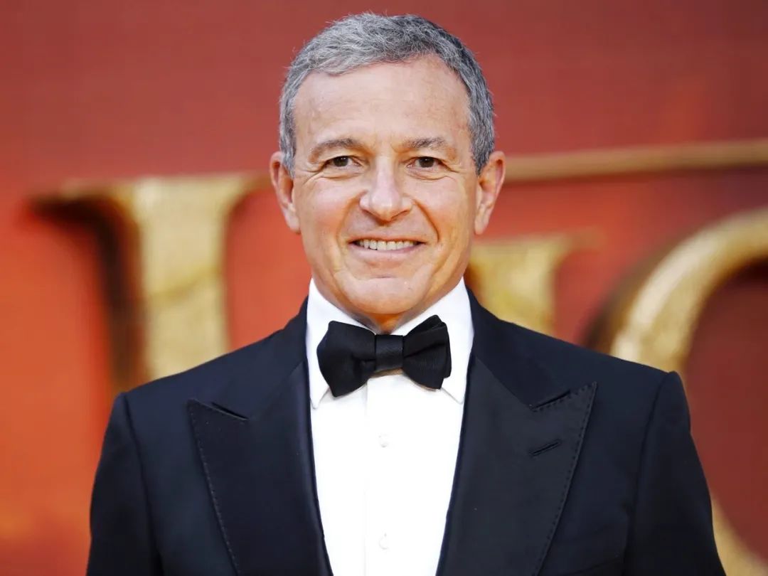 鲍勃·艾格(bob iger)鲍勃·艾格还会继续在 迪士尼,负责深入研究