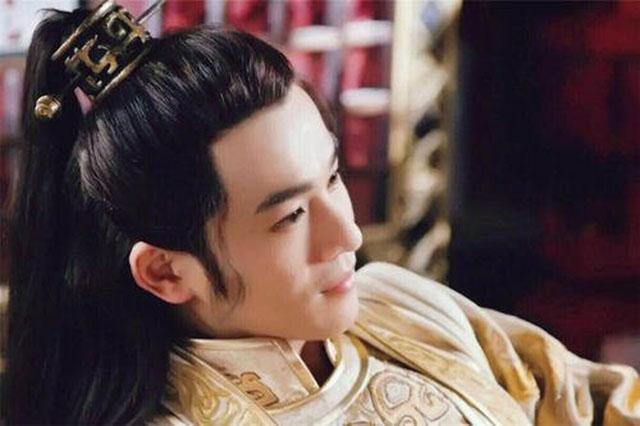 窦太主为了提高董偃的身份,有心让他见见汉武帝.