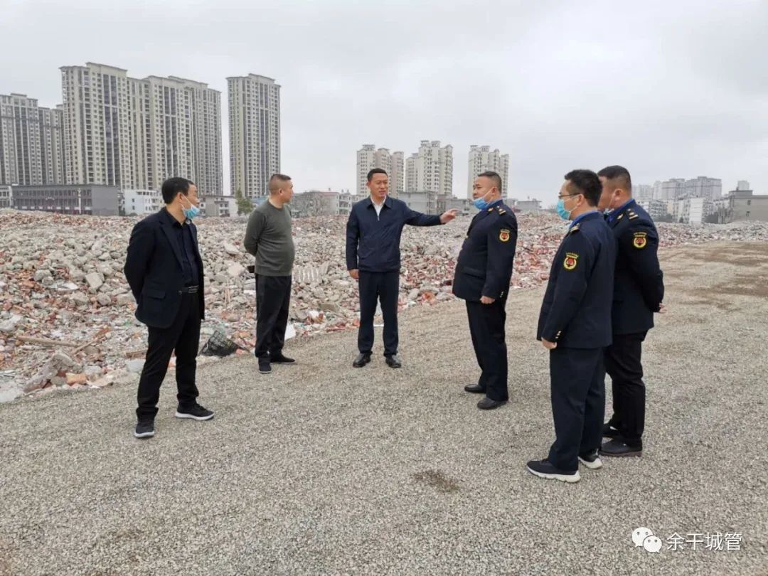 县政府副县长陈建荣率城市管理局,住建局等领导到城南片区