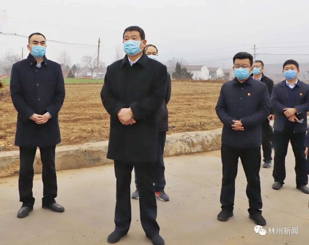 王宝玉要求,项目施工建设单位要在抓好安全和防疫的情