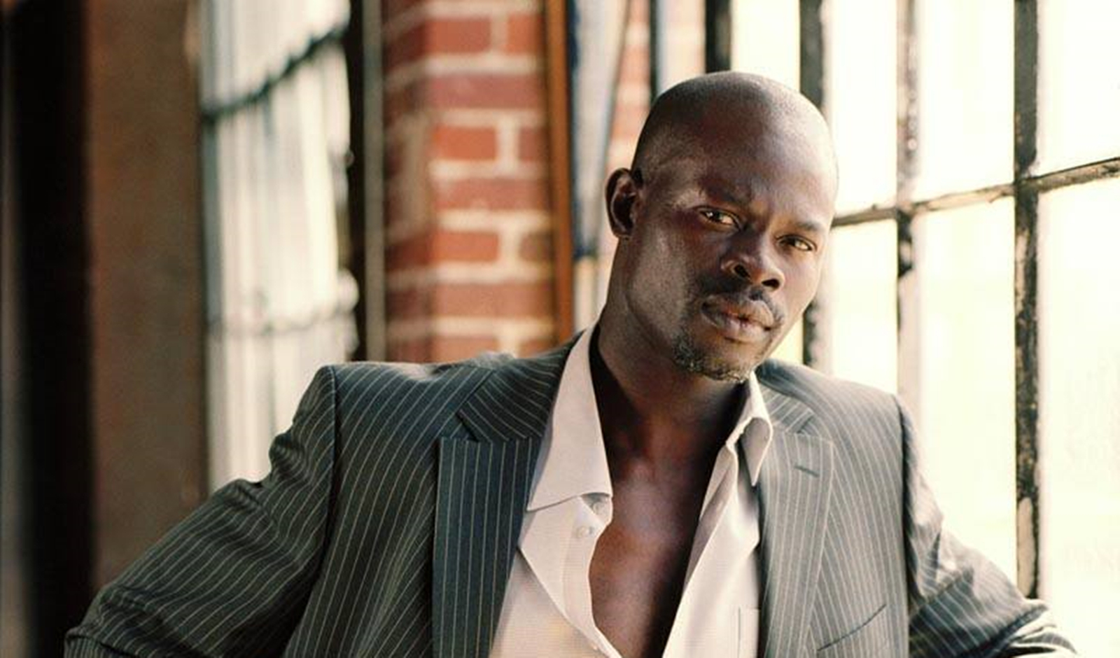 这个角色出场没几分钟,连话都没有说完整,结果,就被反派奥姆王一刀给