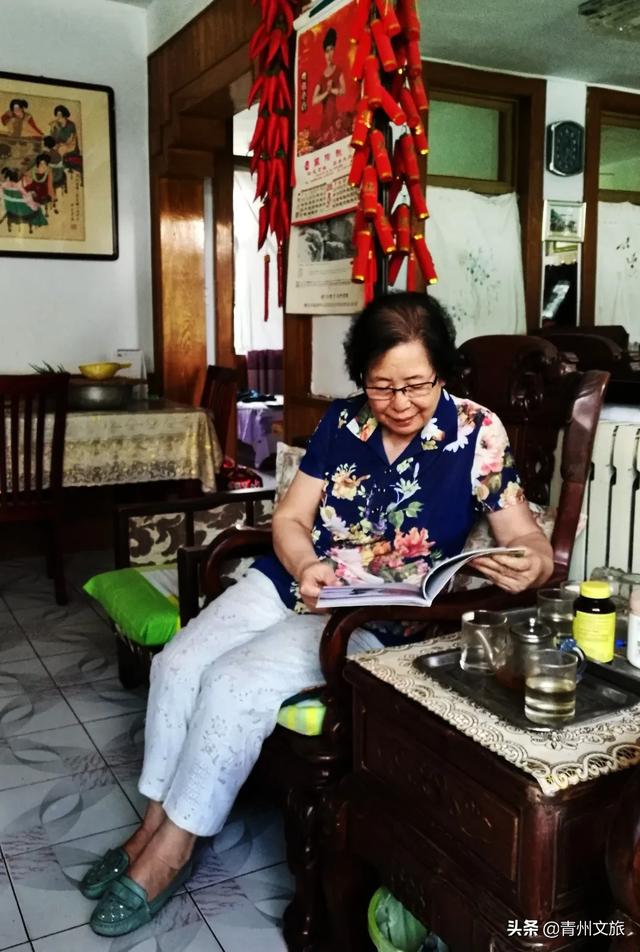 读到会心处》摄影:张文倩《"棋"乐无穷》摄影:谢晓菲《读书时间》摄影