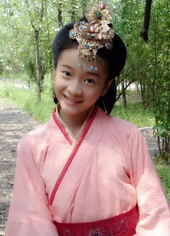 原创王莎莎演偶像剧遭网友群嘲扒扒杨紫张一山等童星如何成功转型