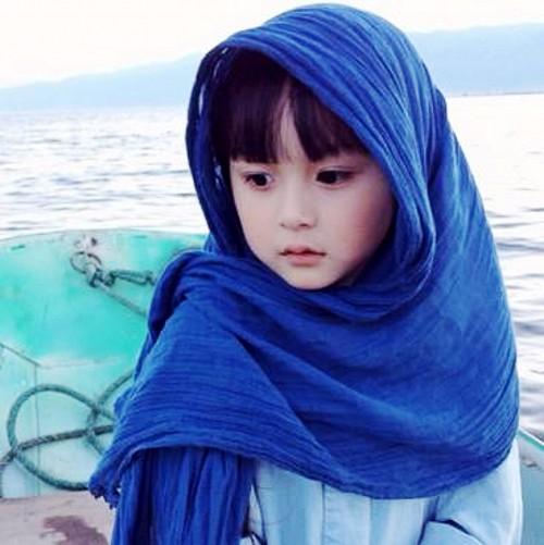 2岁出道年入百万的小芈月!因太漂亮被禁止整容,如今甜美颜值再进化