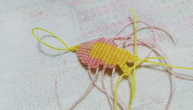 80后记忆里的编绳几根绳子编织的小龙虾儿时的绳结附教程