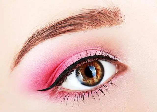 女生桃花眼的化妆方法,教你画出妩媚妆容!_眼睛