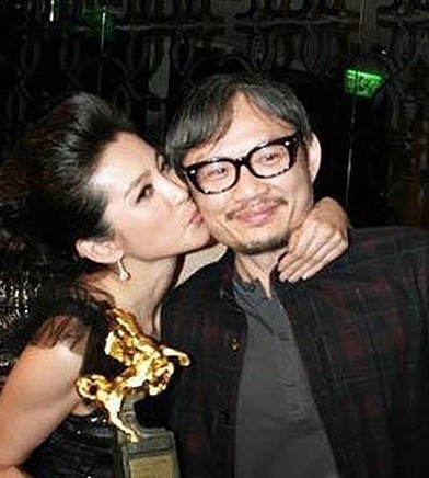 向气功大师下跪多次当第三者昔日一姐如今黑料缠身过4