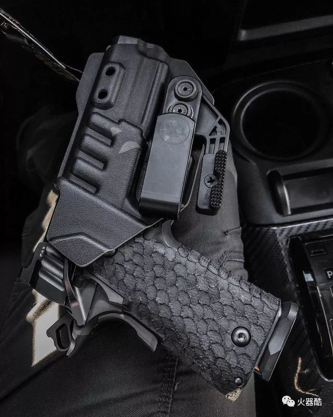 豪横武器sti公司2011系列手枪图集