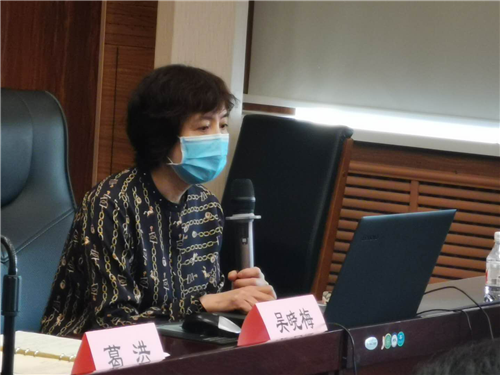 吴晓梅教授简洁清晰地讲解了新型冠状病毒对机体损伤的机制及治疗经验
