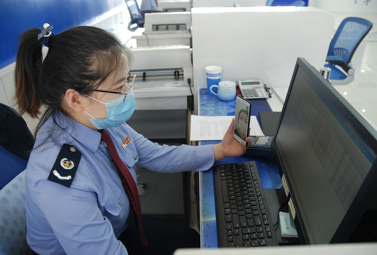 疫情防控税务人在行动