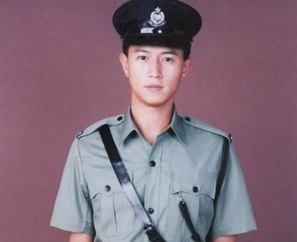 陈键锋时隔八年重拍港剧合作杨思琦网友当年的飞机师呢