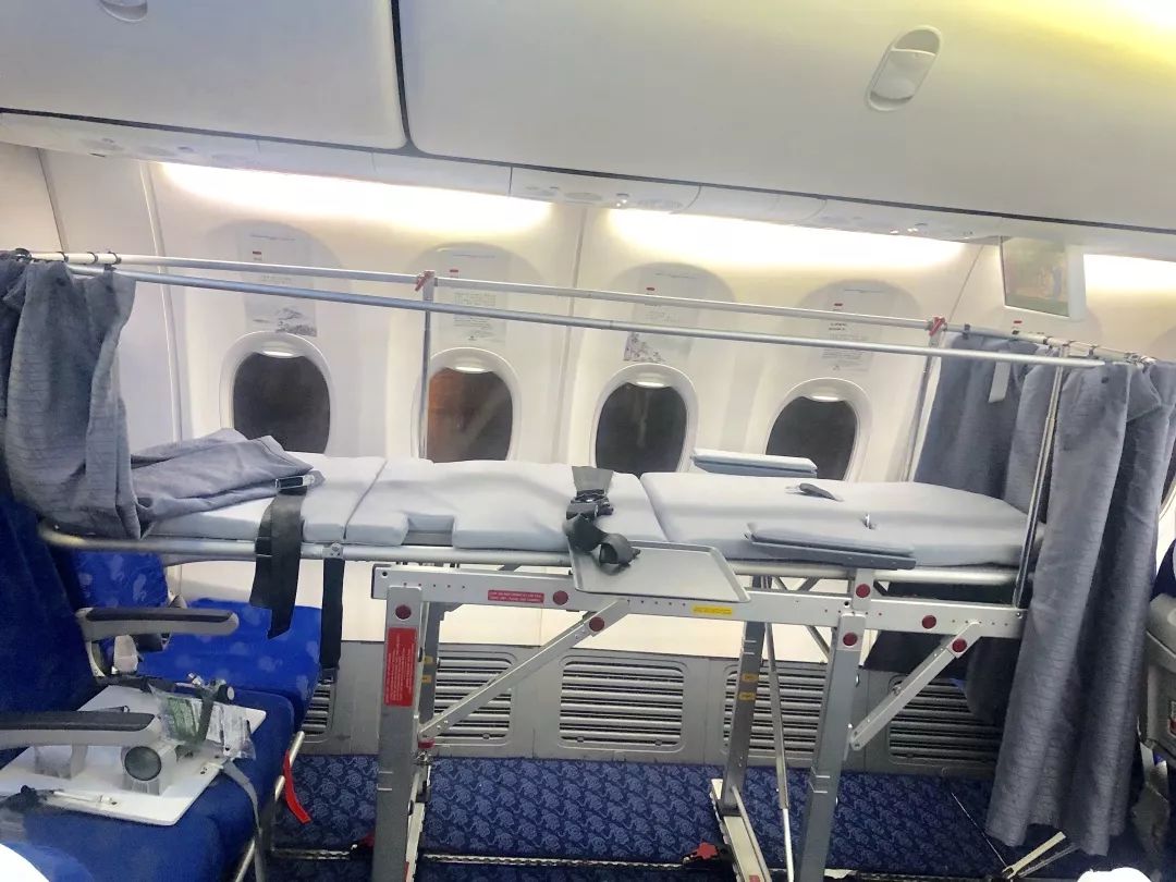 山航全力保障特殊旅客顺利返乡救医特别的爱给特别的你