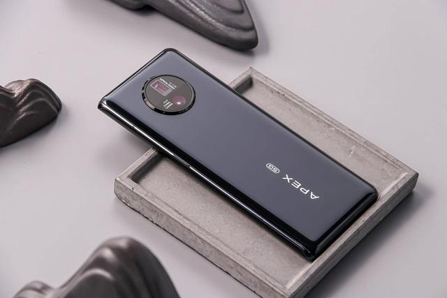 超稳云台主摄声音追焦vivoapex2020未来超乎所见