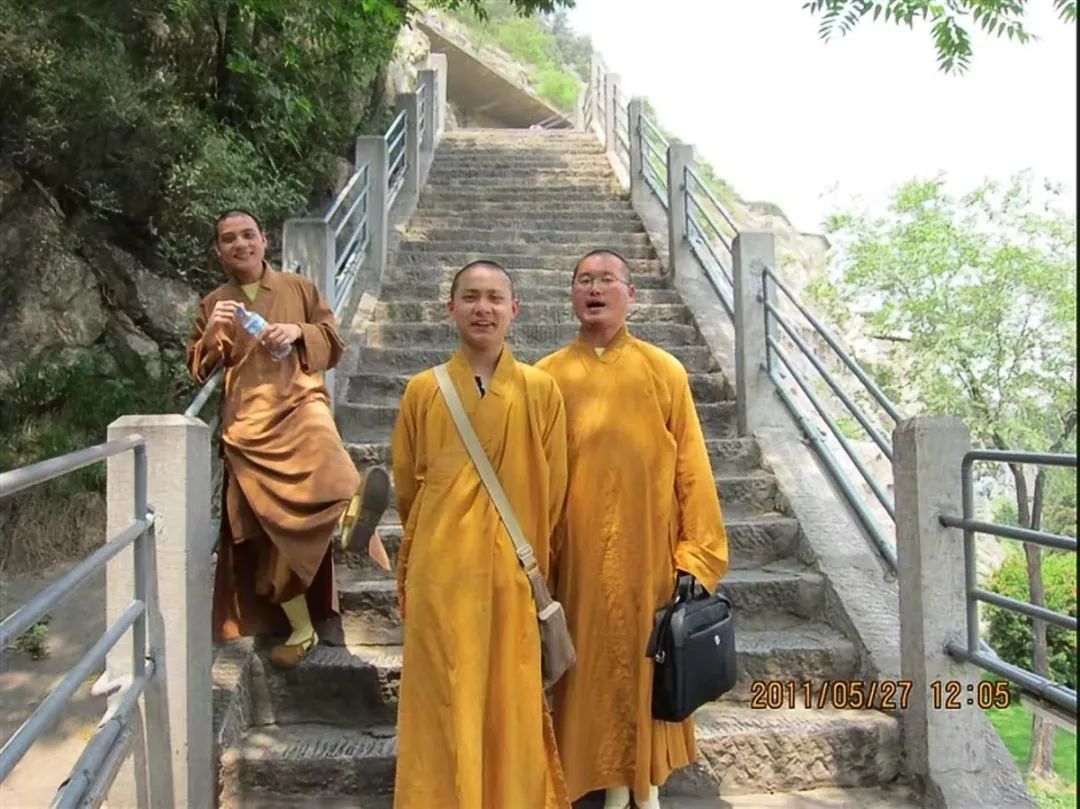 当年的两个小和尚,今夕而立之年._慧心