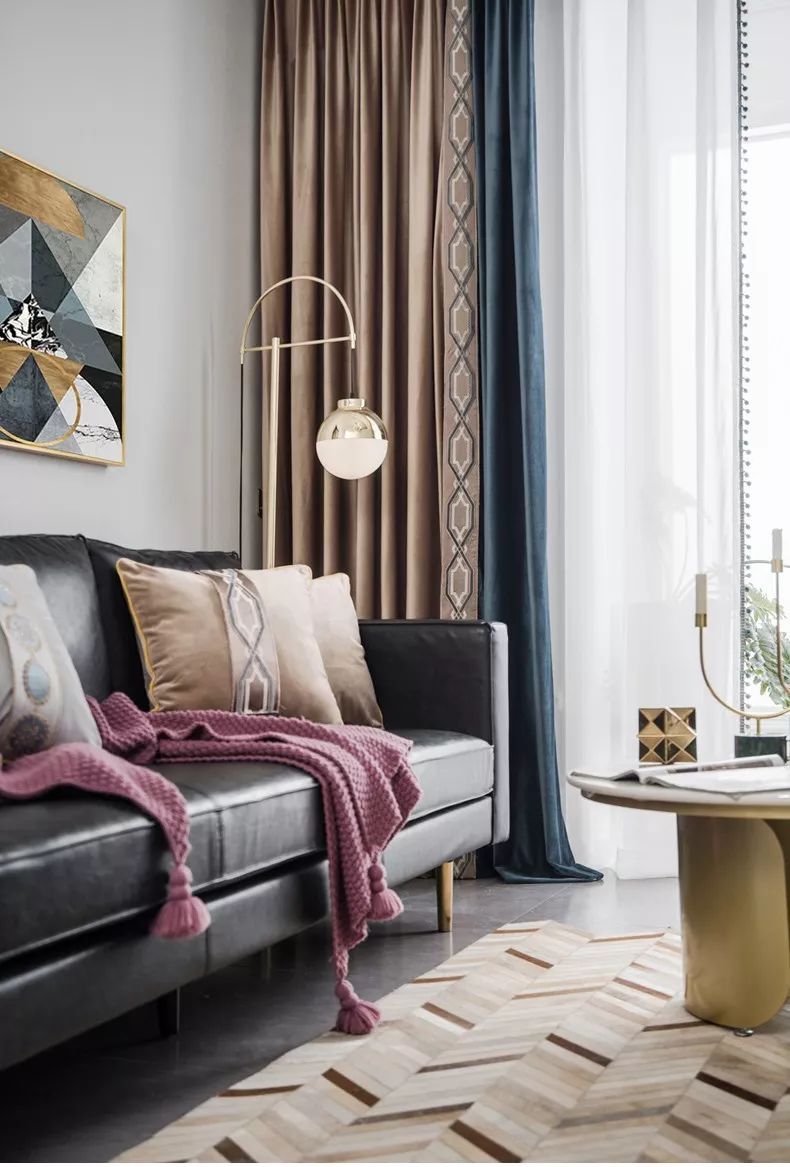 家居窗帘:隐去一半光线,另一半留给梦幻