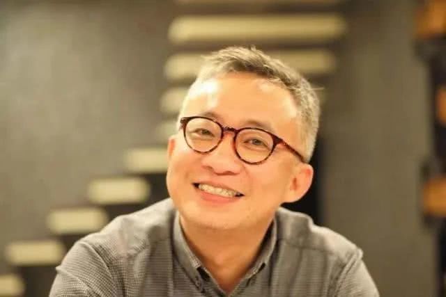 作词人葛大为发文哀悼:"入行就非常照顾我的导演.也曾经访问过他.