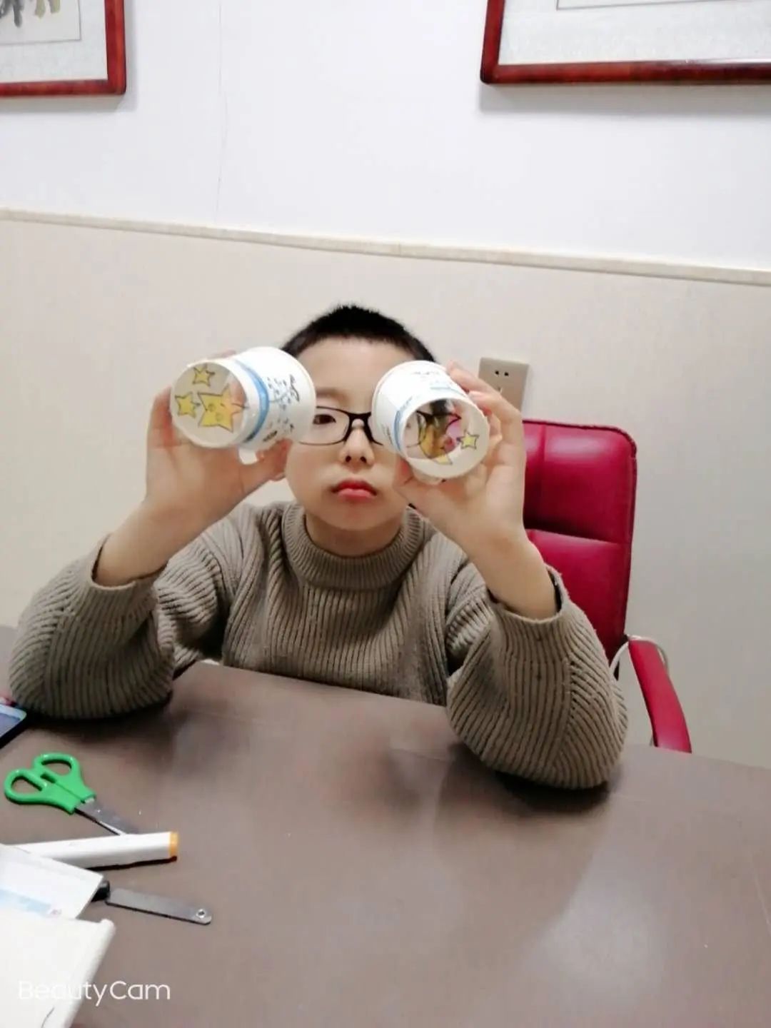 手工制作投影仪 线上教学受欢迎
