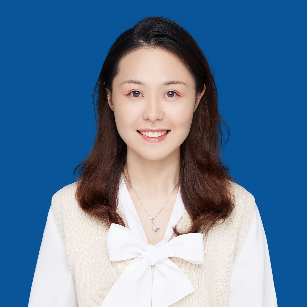 智老师的招招鲜丨和金高职的龚老师一起云中赏梅吧