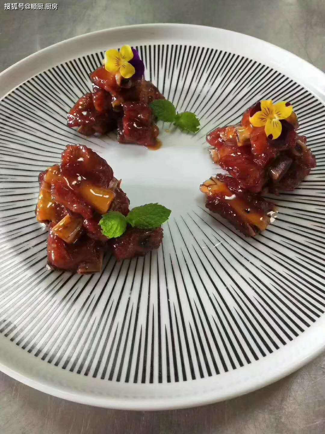 古法糖醋小排蒜汁鸡蛋爽口春笋