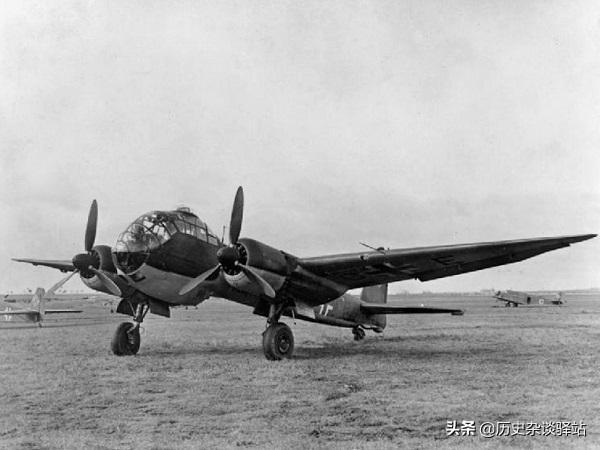 万能的容克88轰炸机希特勒想让它变成会飞的坦克