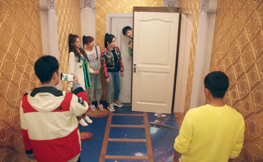 曾小贤和胡一菲的新房竟如此奇葩爱五的这个脑洞开大了