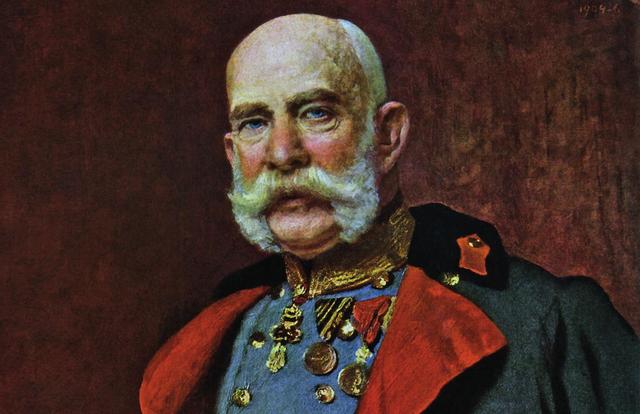 冷血的茜茜公主;害死大女儿,导致儿子自杀,皇帝老公却这么说_鲁道夫