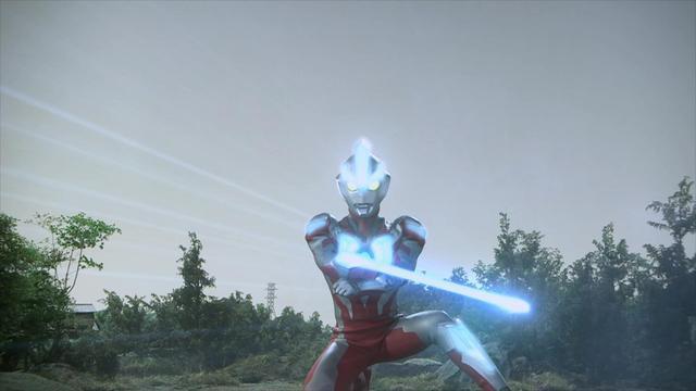 闪电奥特曼 来自搜狐网