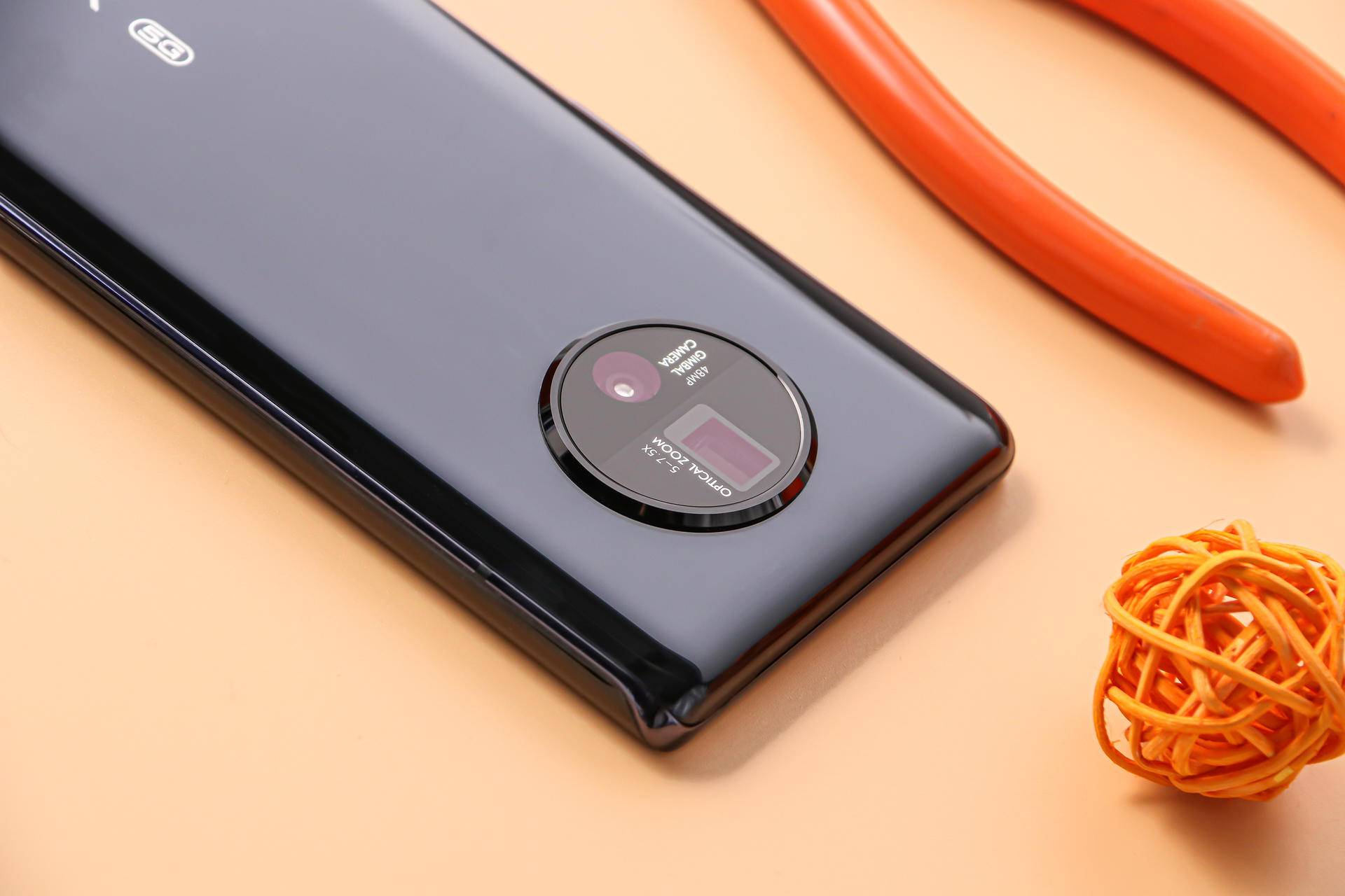 超稳微云台主摄屏下摄像头vivoapex2020上手体验