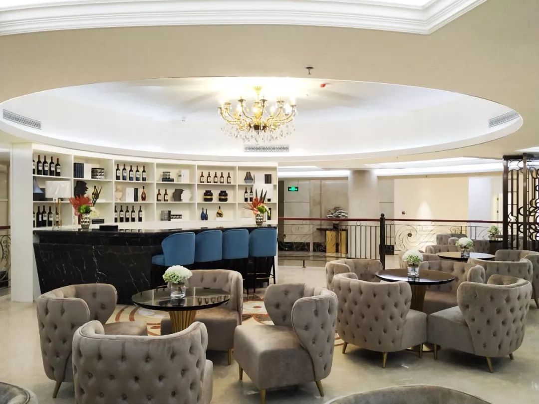 名仕会所致敬层峰