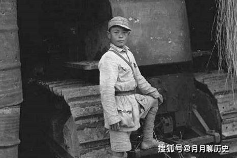 抗日小英雄12岁扛着步枪打鬼子一张照片的背后感动了无数人