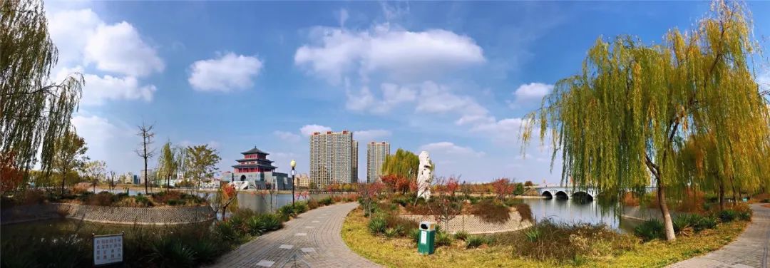 跟着导游了解不一样的淄博千乘湖生态文化园