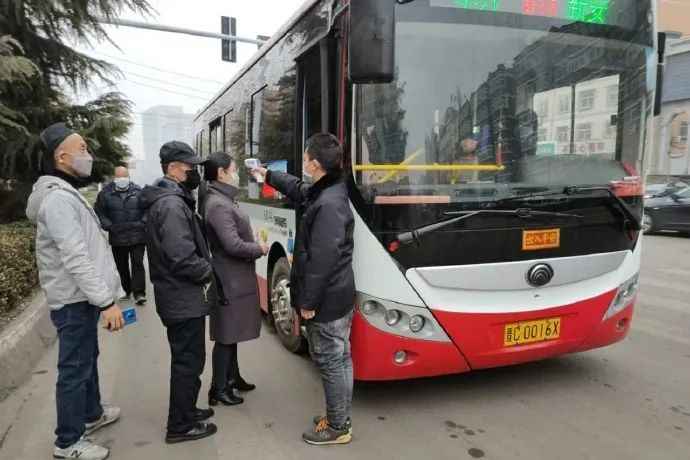 平定公交5条线路今起复运近日,山西大学为574名湖北籍学生发放了
