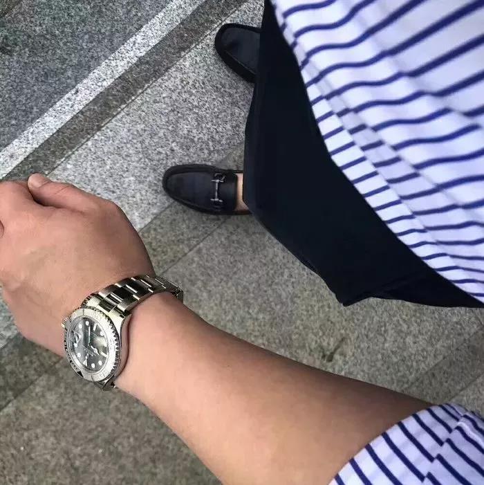 男女生性感部位头像关于我爱你的高级说法