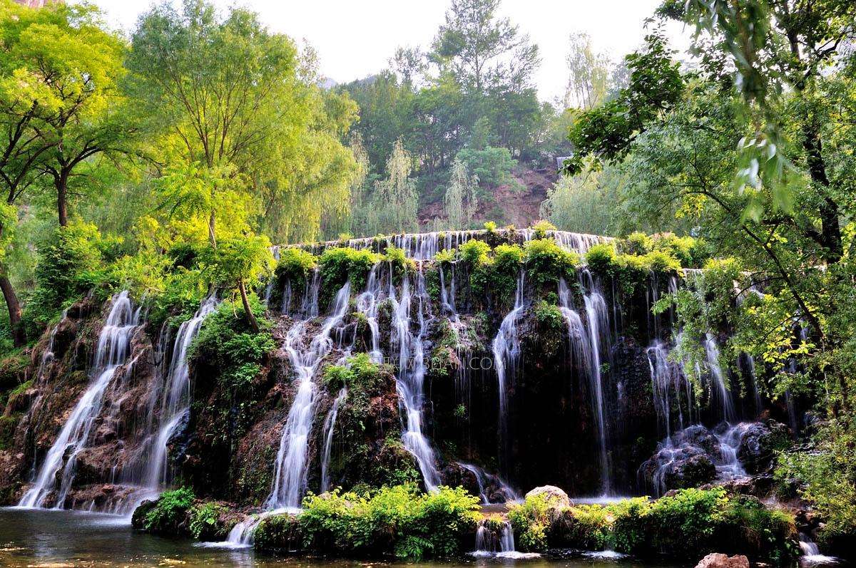 平山沕沕水生态景区有何特色值得一去吗