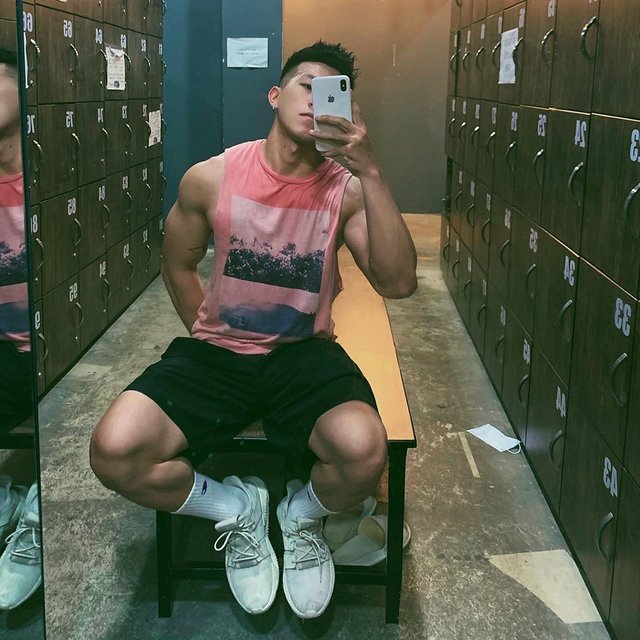 越南头号肌肉网红身材实力超群